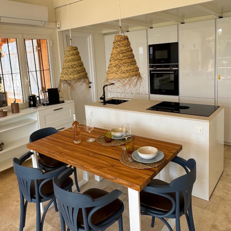 Le Petit Bonheur - pieds dans l'eau - Golfe de Saint-Tropez - Côte d'Azur, beach house fully renovated in 2026 - Casa de 2 dormitorios - 16