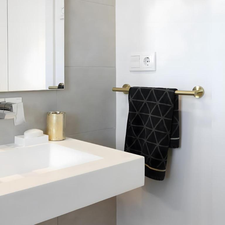 Bright Luxury Design Penthouse - Two-Bedroom House - 20