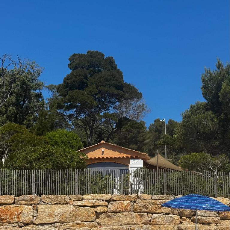 Le Petit Bonheur - pieds dans l'eau - Golfe de Saint-Tropez - Côte d'Azur, beach house fully renovated in 2026 - Casa de 2 dormitorios - 53