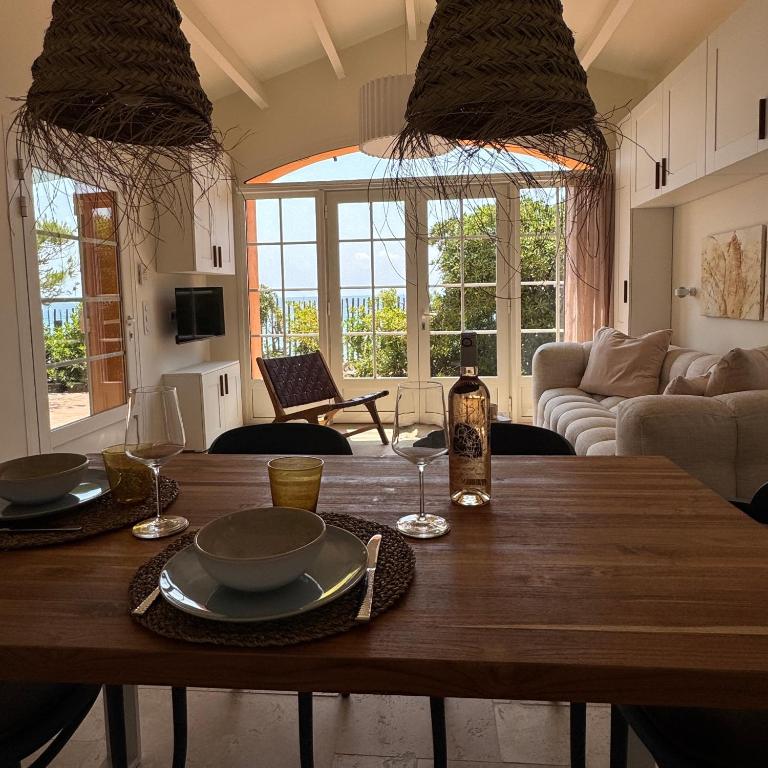 Le Petit Bonheur - pieds dans l'eau - Golfe de Saint-Tropez - Côte d'Azur, beach house fully renovated in 2026 - Casa de 2 dormitorios - 12