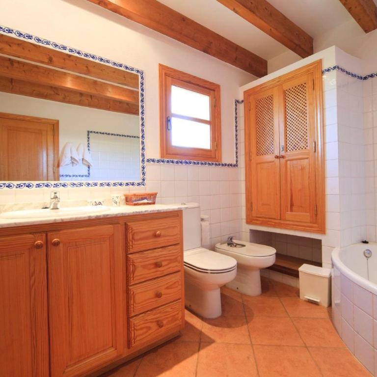 Villa Can Peric - Three-Bedroom Villa - 12