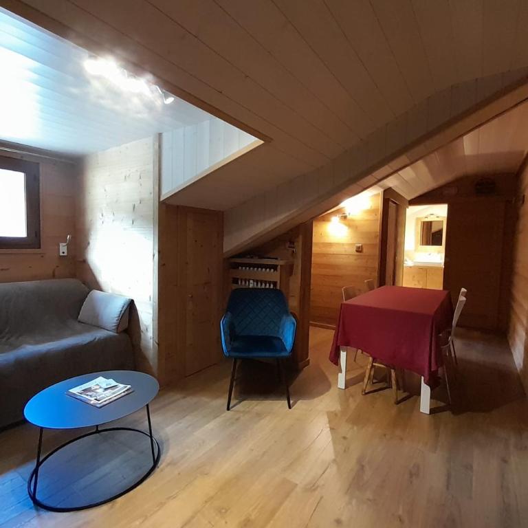 Apartment in the center of the village - Appartement - 13