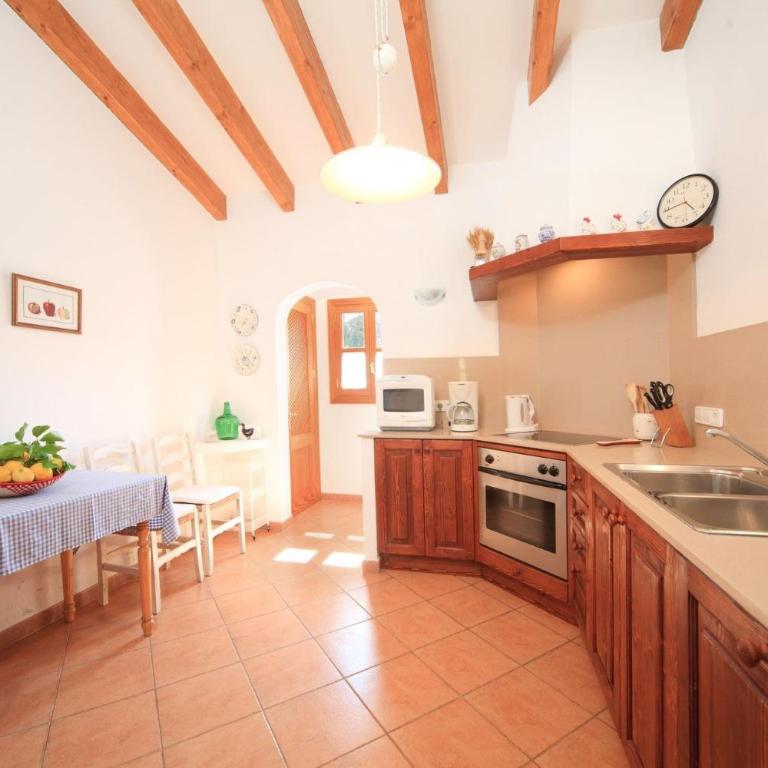 Villa Can Peric - Three-Bedroom Villa - 4