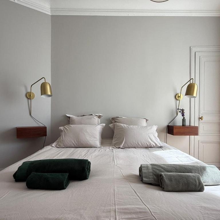 Elegant Haussmannian between - Appartement 3 Chambres - 15