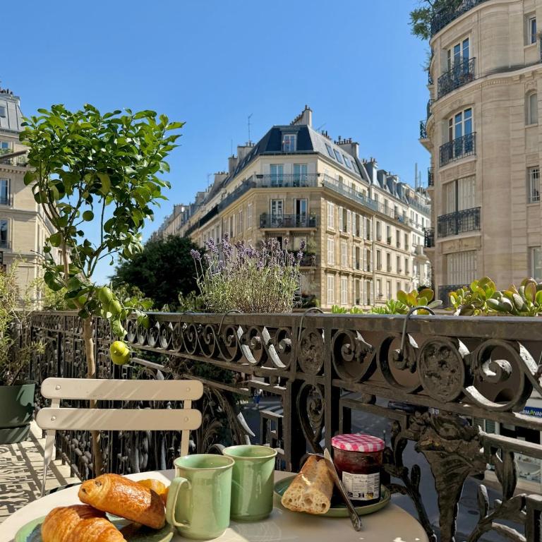 Elegant Haussmannian between - Appartement 3 Chambres - 20