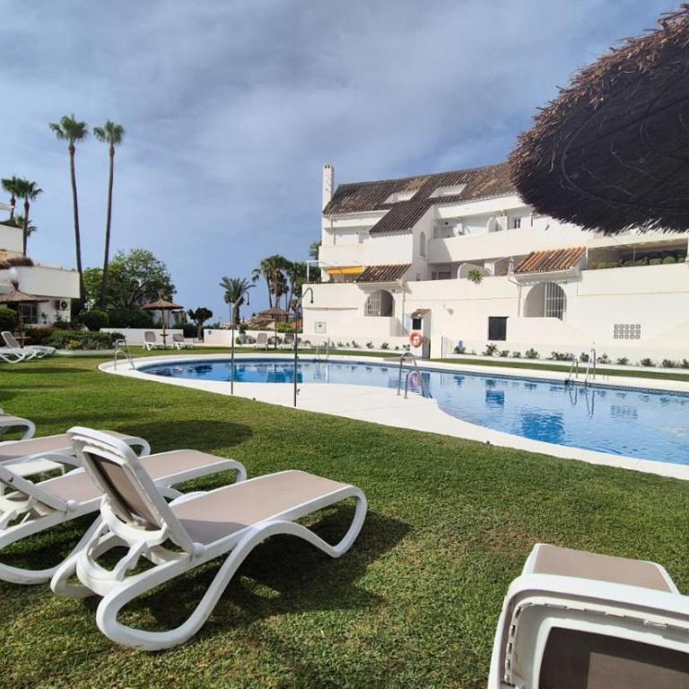 Modern Stay Near Banús & Centro Plaza - Apartamento de 2 dormitorios - 50