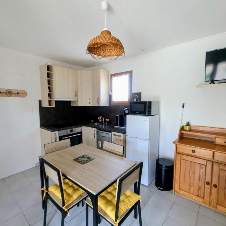 Charmante maison avec jardin privé proche de la plage - Maison 2 Chambres - 11