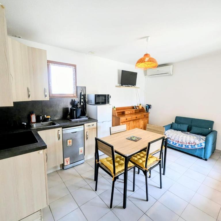 Charmante maison avec jardin privé proche de la plage - Maison 2 Chambres - 6
