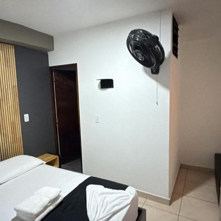 Hotel Kalifornia - Habitación Doble con baño privado - 5