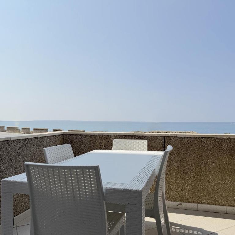 Amarè - Sea Front - Appartamento con 2 Camere da Letto - 2