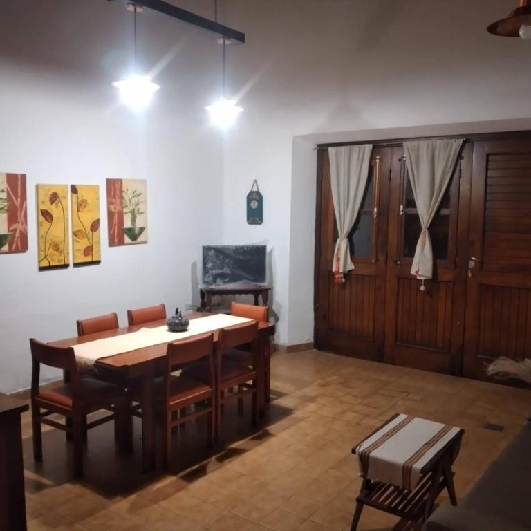 La Casa de Lalo - Three-Bedroom House - 8