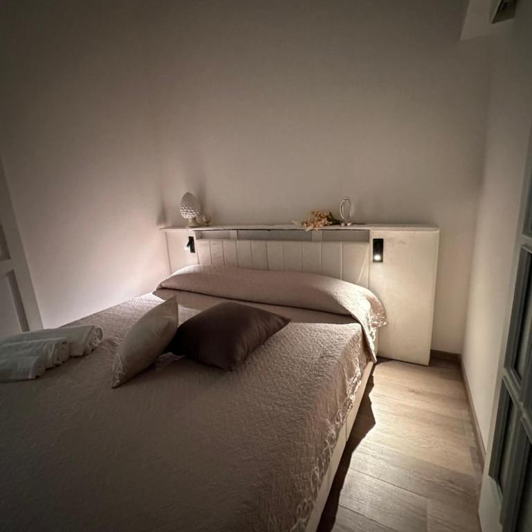 Lilly House - One-Bedroom House - 11