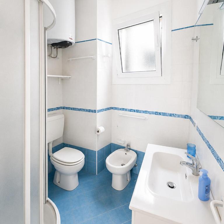Faro Blu - Appartamento Vista Mare con Spiaggia e Parcheggio Privato - Appartamento con 2 Camere da Letto - 8