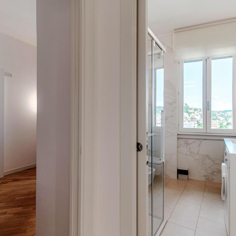 Paradise View - by MyHomeInComo - Appartamento con 2 Camere da Letto e Vista Lago - 32