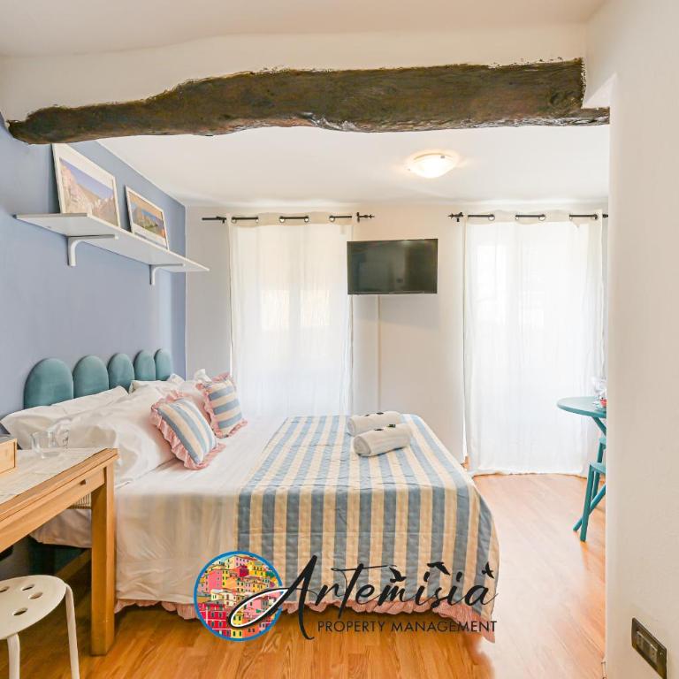 Artemisia apartments - One-Bedroom Apartment - 14
