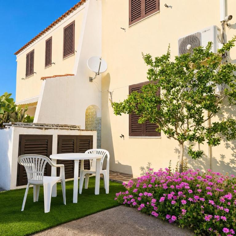 Topazio Rubino - Appartamenti con spazio esterno a Orosei - Two-Bedroom House - 17