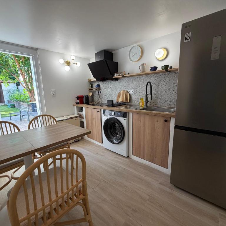 Jolie masion climatisé à Argelès-sur-Mer avec charmant jardin - Three-Bedroom Villa - 14