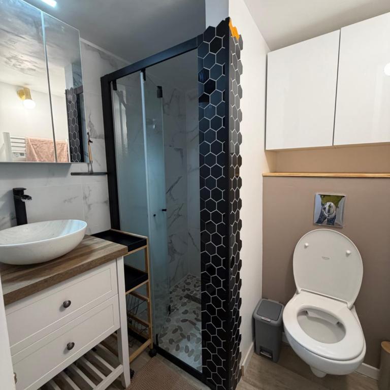 Jolie masion climatisé à Argelès-sur-Mer avec charmant jardin - Three-Bedroom Villa - 12