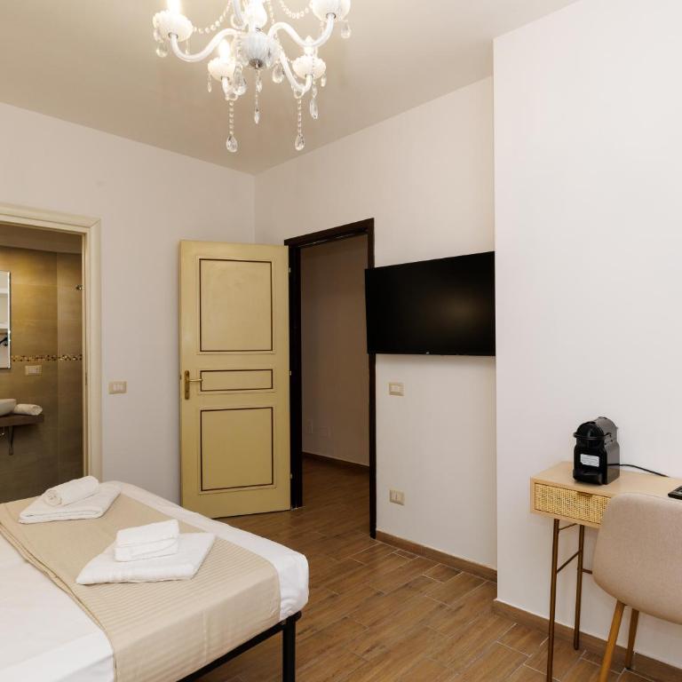 Via Veneto Art Suite - Guest House - Camera Matrimoniale - 2
