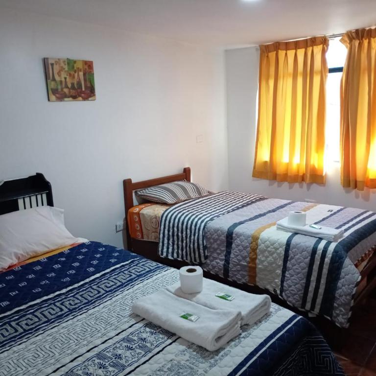 Nery Lodging - Family Room with Private Bathroom - 11