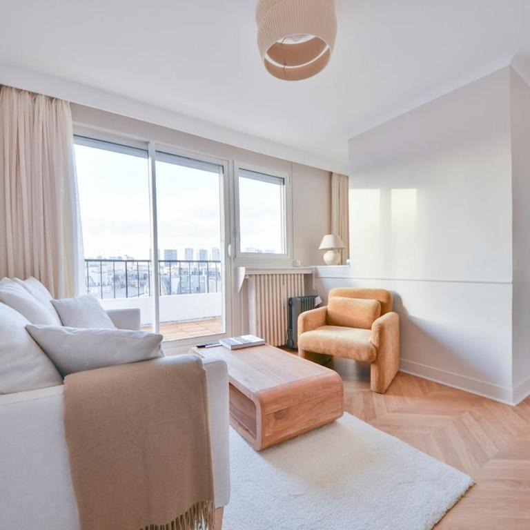 Balcony Eiffel Tower View - Appartamento con 2 Camere da Letto - 7