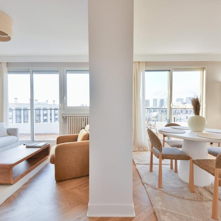 Balcony Eiffel Tower View - Appartamento con 2 Camere da Letto - 20
