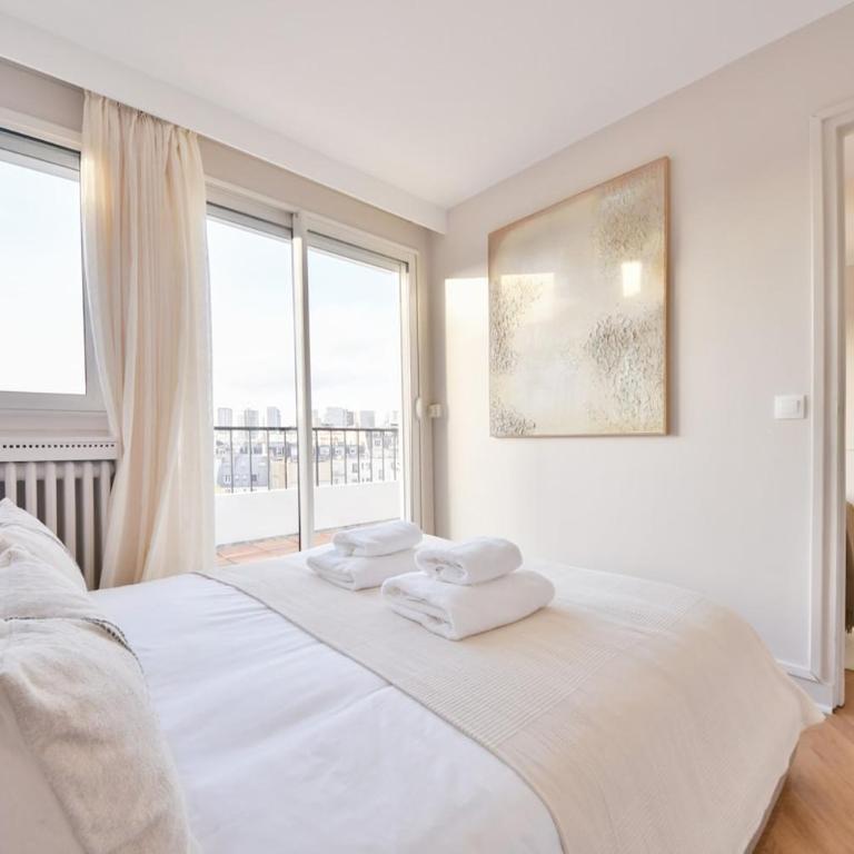 Balcony Eiffel Tower View - Appartamento con 2 Camere da Letto - 25