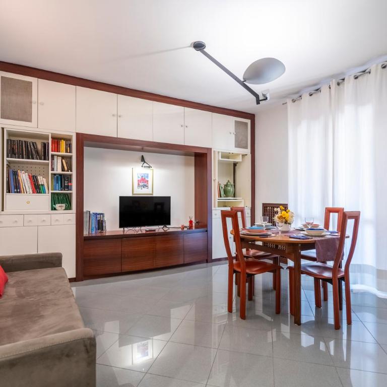 Casa Garruba Central Station - Two-Bedroom Apartment - 9