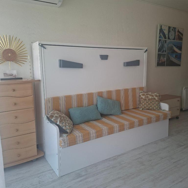 studio chambre cabine proche de tous les sites et commodités - One-Bedroom Apartment - 8