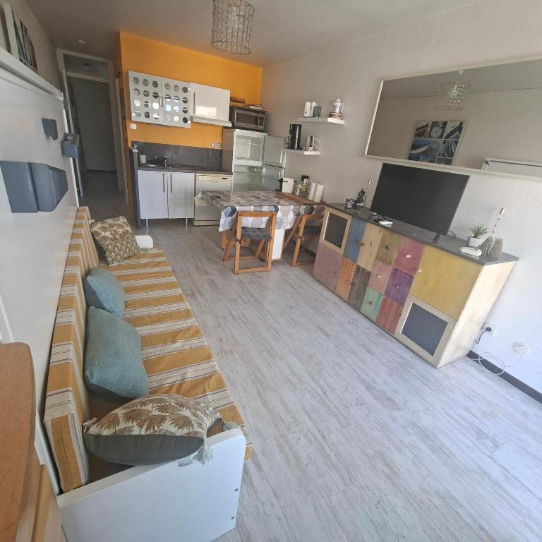 studio chambre cabine proche de tous les sites et commodités - One-Bedroom Apartment - 7