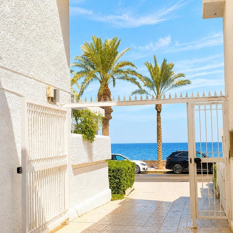Sea Level Suites, 3 Hab, terraza con vistas al mar, salida a la playa y piscina - Apartamento de 3 dormitorios con vistas al mar - 4
