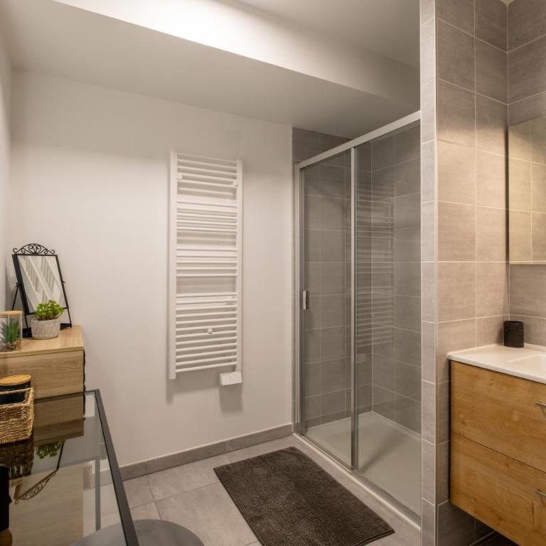 Rooftop Standing entre Biarritz et Bayonne Climatisation & Garage - Appartement 2 Chambres - 15