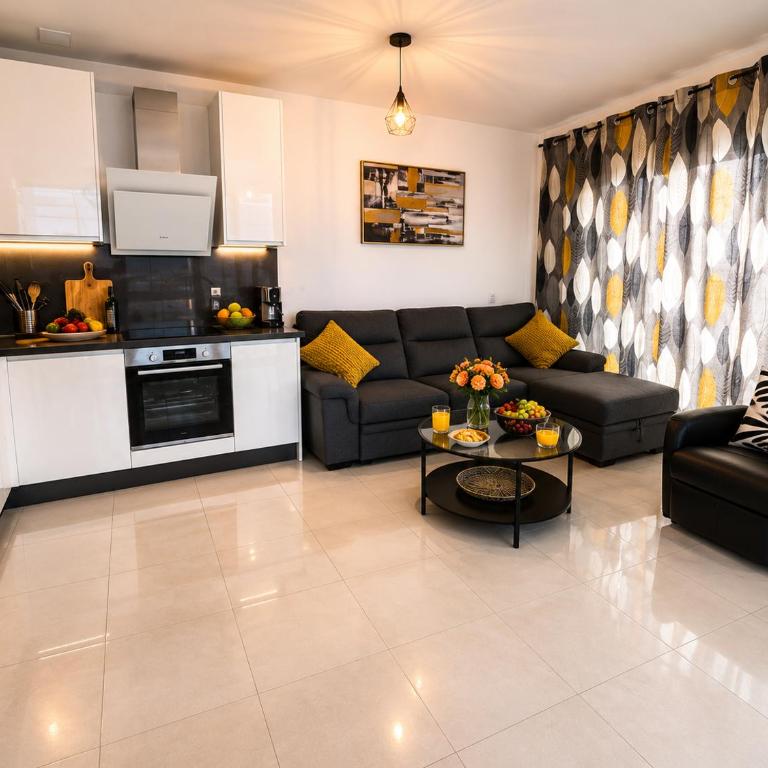 Villa Costa Adeje 3BR with Heated Pool, Outdoor Kitchen & Gas BBQ, Aircon, Stunning Views by Aqua Vista Tenerife - Villa avec Piscine Privée - 20