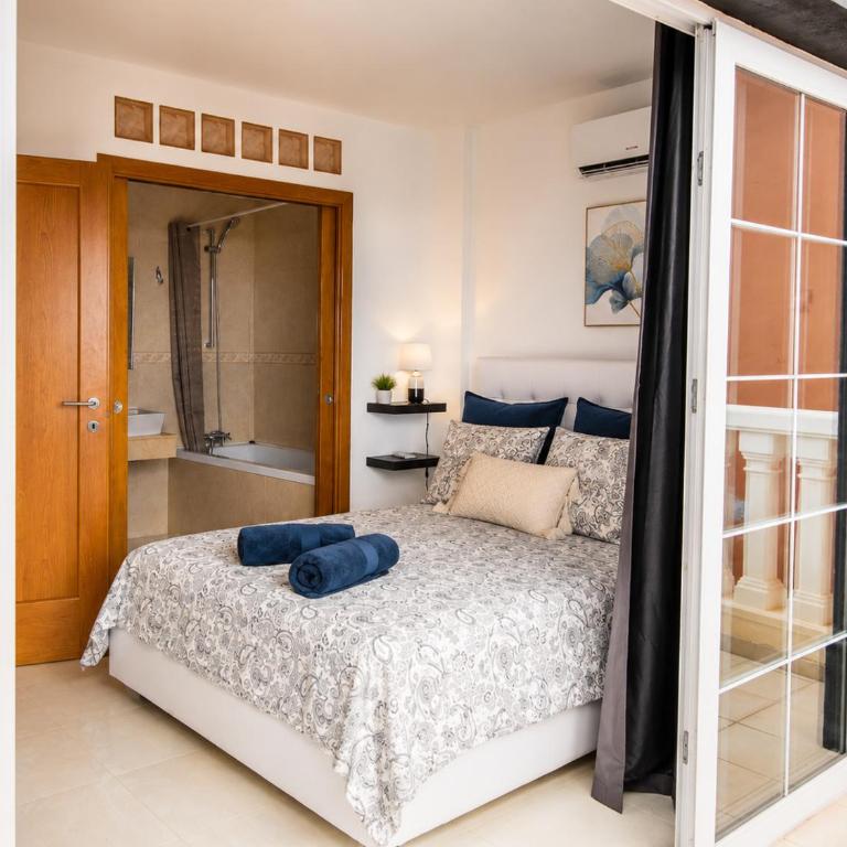 Villa Costa Adeje 3BR with Heated Pool, Outdoor Kitchen & Gas BBQ, Aircon, Stunning Views by Aqua Vista Tenerife - Villa avec Piscine Privée - 25