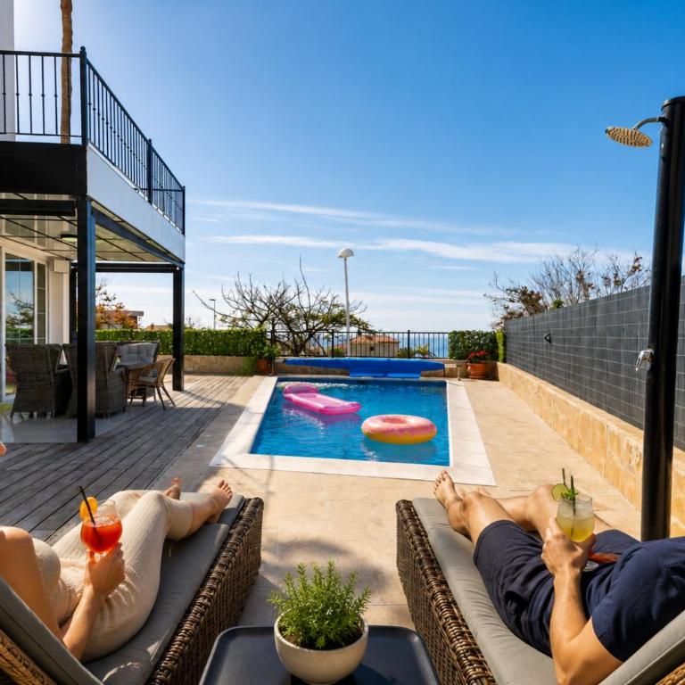 Villa Costa Adeje 3BR with Heated Pool, Outdoor Kitchen & Gas BBQ, Aircon, Stunning Views by Aqua Vista Tenerife - Villa avec Piscine Privée - 1