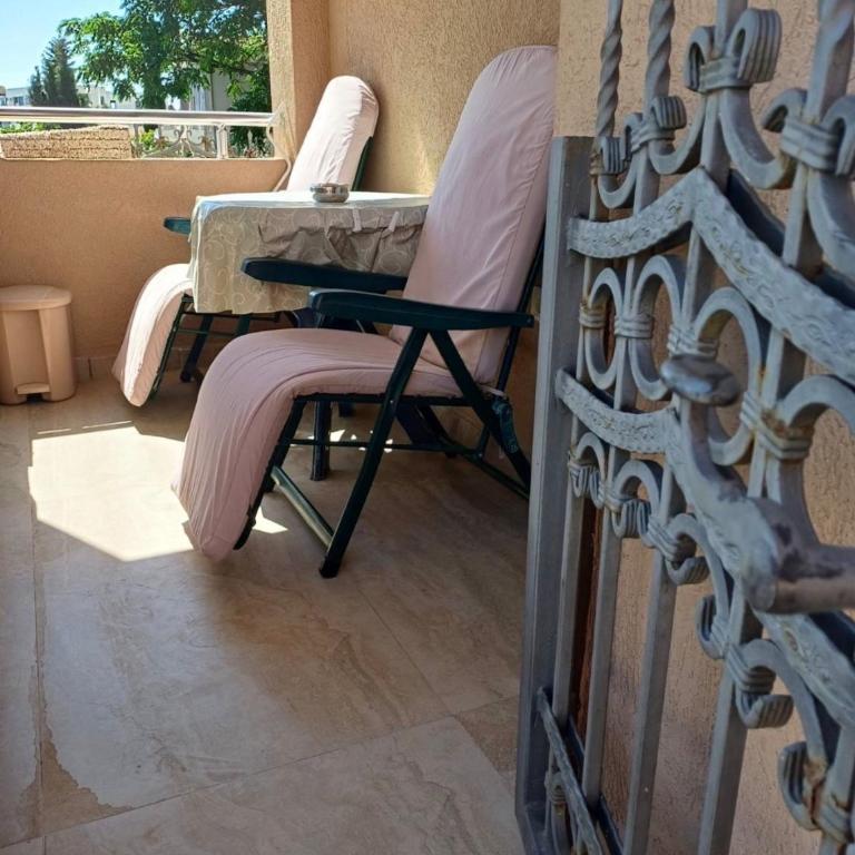 Apartmani Vila Ena - Porodična Soba sa Terasom - 4