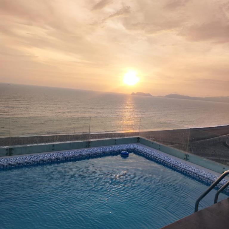 Depa vista frente al mar Costanera San Miguel - Apartamento de 3 dormitorios - 16