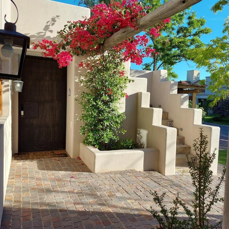 Exclusive house in Santa Barbara - Nordelta - Casa de 3 dormitorios - 19