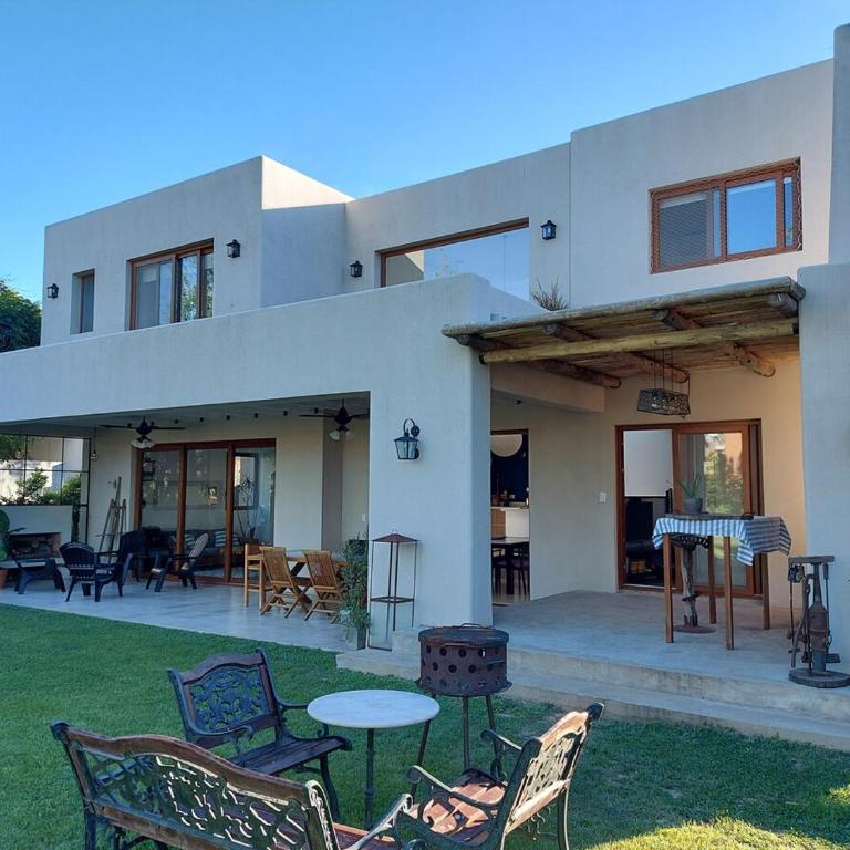 Exclusive house in Santa Barbara - Nordelta - Casa de 3 dormitorios - 29