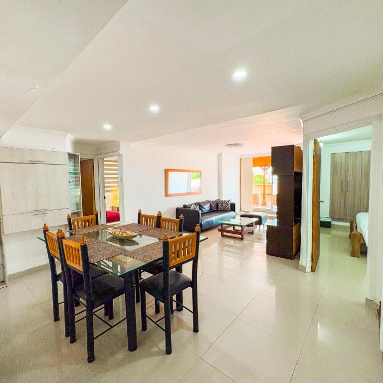 Apartamento en el Laguito - Two-Bedroom Apartment - 1