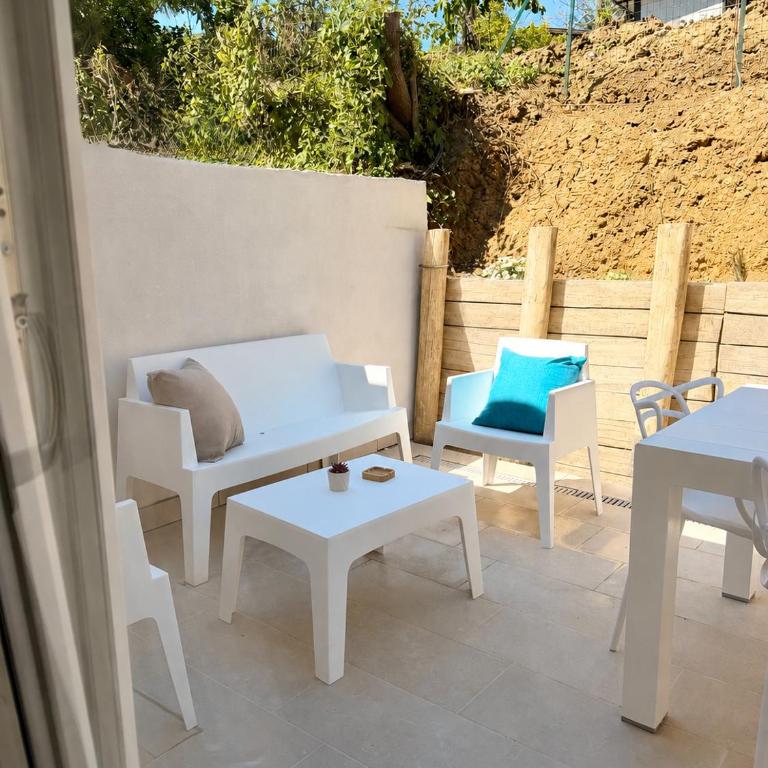 MareLuna - Your home by the sea - Studio with Terrace - 7
