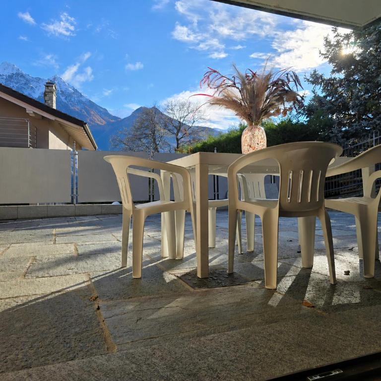 Appartamento con Biliardo Privato Patio e Parcheggio Aosta - Appartamento con Vista Montagna - 5