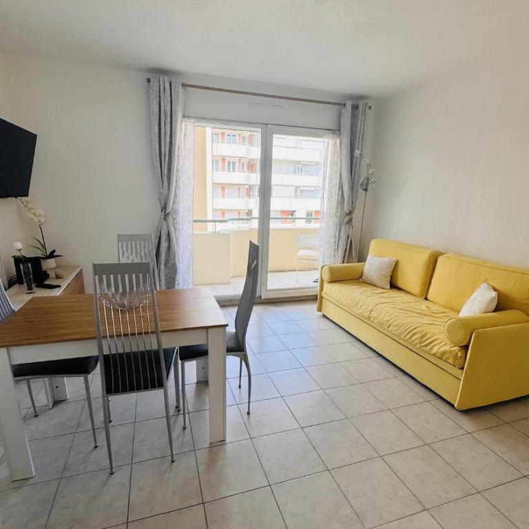AZUREA 2P lumineux, Nice Plage, Parking, Clim - Appartamento con 1 Camera da Letto - 1