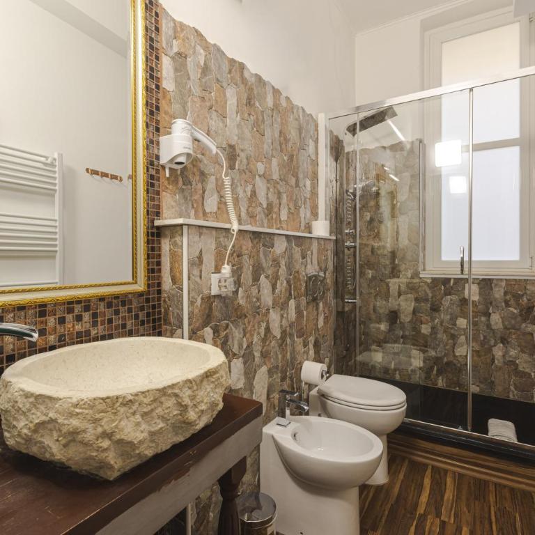 Trieste Centro Rooms-camere eleganti in pieno centro - Deluxe Doppel-/Zweibettzimmer - 5
