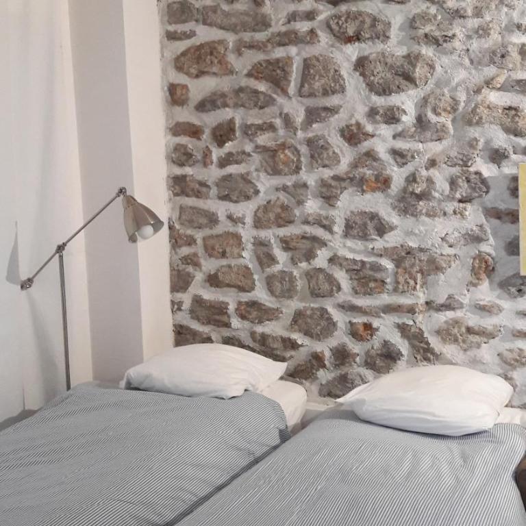 Villa des iris - Chambre Double ou Lits Jumeaux (Rez-de-Chaussée) - 11