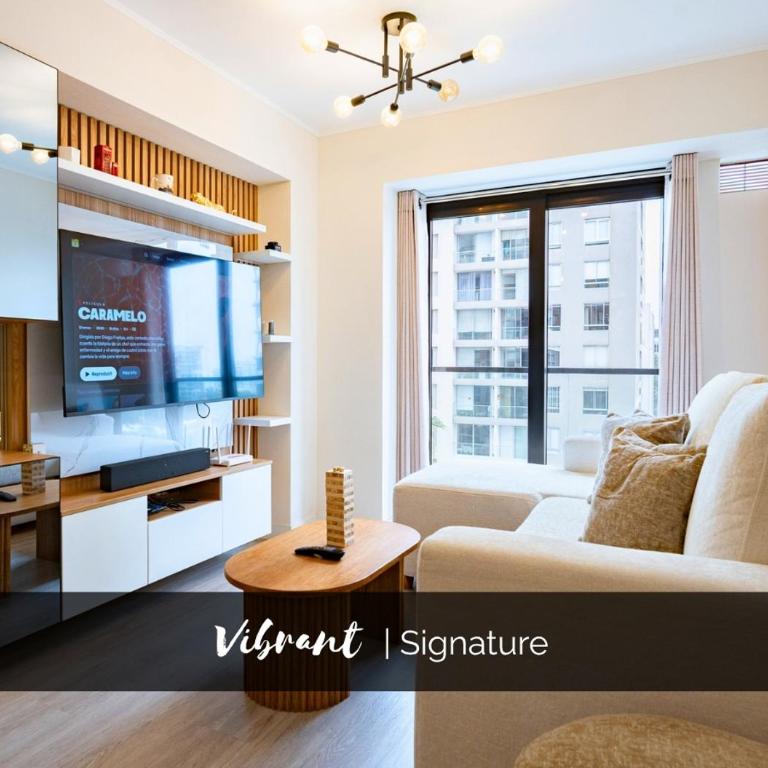 Artline Apartments by Vibrant - Deluxe One-Bedroom Apartment with City View - 34