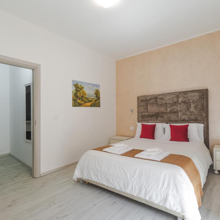 Trieste Centro Rooms-camere eleganti in pieno centro - Doppelzimmer mit eigenem Bad - 3