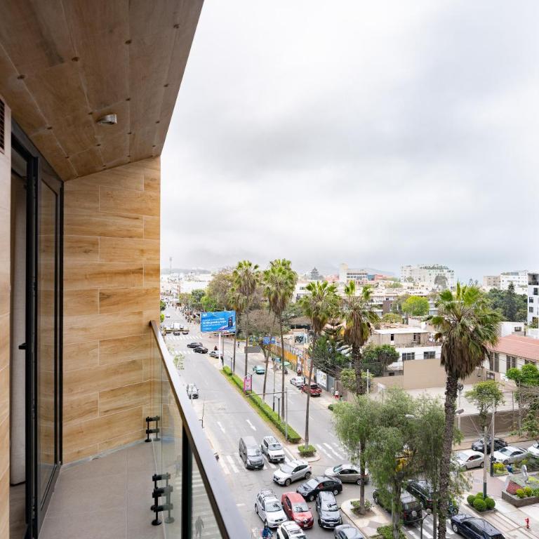 Artline Apartments by Vibrant - Deluxe One-Bedroom Apartment with City View - 32
