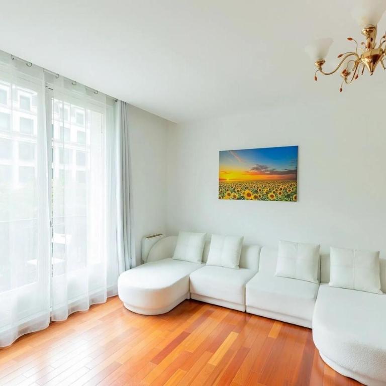 Arc de Triomphe View - Sleeps 7 - Elegant 1BR - Terrace - Appartement 1 Chambre avec Balcon et Vue sur la Ville - 14