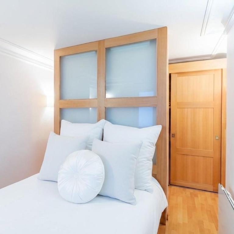Elegant 2BR - Sleeps 7 - Walk to Arc de Triomphe - Appartement 2 Chambres - 26